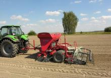 Сеялки Unia FS T Drive 1500/4