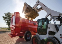 Смесители за фураж Kuhn RA 136