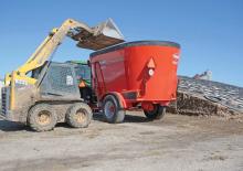 Смесители за фураж Kuhn VT 244