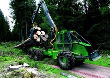 Специални плъзгащи се трактори NOE NF 210-8 R