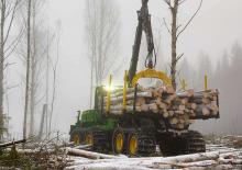Спедитори John Deere 1910 G