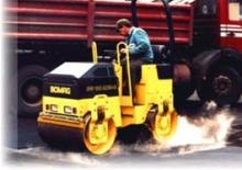 Тандемни вибрационни валяци Bomag BW 100 ADS