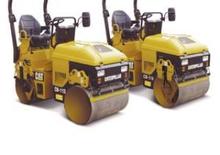 Тандемни вибрационни валяци Caterpillar CB 113