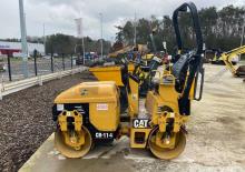 Тандемни вибрационни валяци Caterpillar CB 114