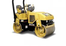 Тандемни вибрационни валяци Caterpillar CB 214 E