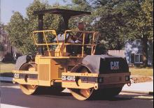 Тандемни вибрационни валяци Caterpillar CB-434C
