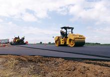 Тандемни вибрационни валяци Caterpillar CB64