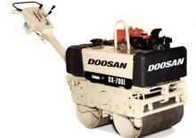Тандемни вибрационни валяци Doosan DX-700-E