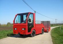 Теглещи трактори PEFRA 740