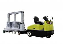 Теглещи трактори Clark CTR01