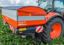 Техника за наторяване Kubota DSX-W Geospread 2550 
