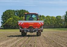 Техника за наторяване Kubota DSX 2150 hydr 