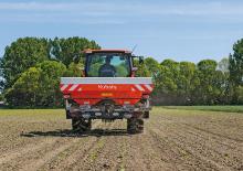 Техника за наторяване Kubota DSX 2800 hydr 