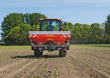 Техника за наторяване Kubota DSX 3900 hydr 