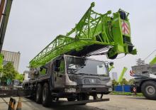 Телескопични кранове, монтирани на камион Zoomlion ZTC1100R653