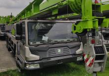 Телескопични кранове, монтирани на камион Zoomlion ZTC250R531