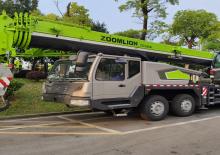 Телескопични кранове, монтирани на камион Zoomlion ZTC550R532