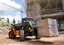 Телескопични манипулатори на материали Ausa T 306 H