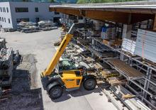 Телескопични манипулатори на материали Liebherr T 32-7