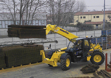 Телескопични манипулатори на материали Komatsu WH714H