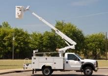 Телескопични вишки, монтирани на камион Altec AT200A