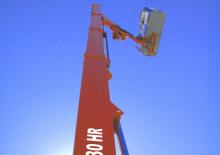 Телескопични вишки, монтирани на камион CTE B-LIFT 430 HR