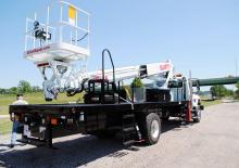 Телескопични вишки, монтирани на камион Elliott Equipment G85F HiReach