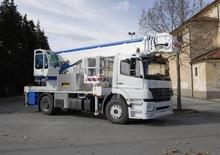 Телескопични вишки, монтирани на камион Multitel J 335 Alu