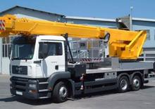 Телескопични вишки, монтирани на камион Multitel J 340 TA
