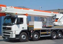 Телескопични вишки, монтирани на камион Multitel J 352 TA