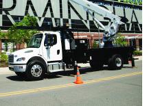 Телескопични вишки, монтирани на камион Altec LS87