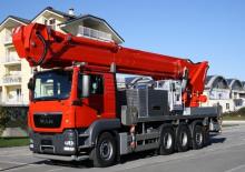 Телескопични вишки, монтирани на камион Multitel MJ 600