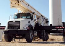 Телескопични вишки, монтирани на камион Bronto Skylift S230XDT