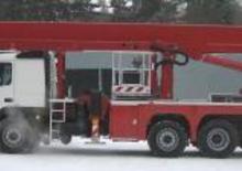 Телескопични вишки, монтирани на камион Bronto Skylift S 60 XDT