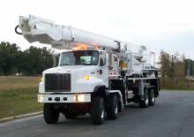 Телескопични вишки, монтирани на камион Bronto Skylift SI105HDT
