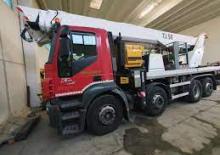 Монтирани на ремаркета повдигачи с подвижна стрела Socage Sioux TJ 50