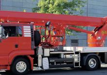Телескопични вишки, монтирани на камион Palfinger WT 370