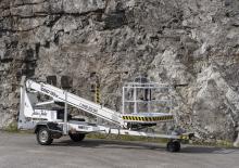 Монтирани на ремаркета телескопични подемници за стрели Bronto Skylift Dino 150 Zx