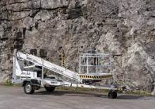Монтирани на ремаркета телескопични подемници за стрели Dino Lift Dino 150 ZX