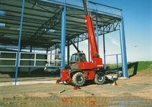 Телескопични товарачи с горна конструкция Manitou MRT 1432