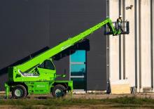Телескопични товарачи с горна конструкция Merlo Roto 70.24 S PLUS EE4