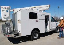 Телескопични вишки, монтирани на камион Altec AT200A Cutaway Van
