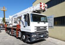 Телескопични вишки, монтирани на камион Bizzocchi KJF 430