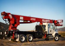 Телескопични вишки, монтирани на камион Elliott Equipment L135 HiReach
