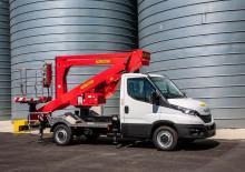 Телескопични вишки, монтирани на камион Palfinger P 200 T