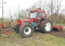 Трактори 4WD (задвиждане на четирите колела) Fiatagri 100-90