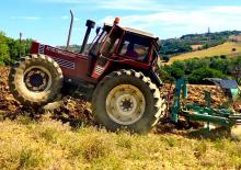 Трактори 4WD (задвиждане на четирите колела) Fiatagri 140-90