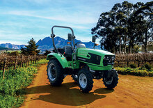Трактори 4WD (задвиждане на четирите колела) DEUTZ-FAHR 2030W