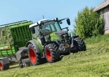 Трактори 4WD (задвиждане на четирите колела) Fendt 211 S Vario Profi