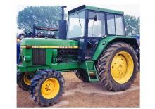 Трактори 4WD (задвиждане на четирите колела) John Deere 3130